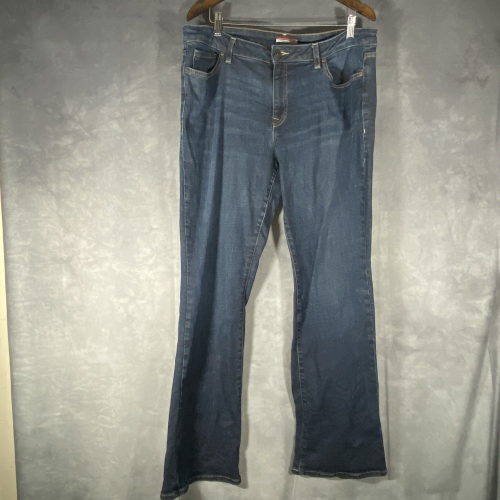 Tommy Hilfiger Jeans Medium Wash Size 16 R Bootcut Blue Stretch Denim